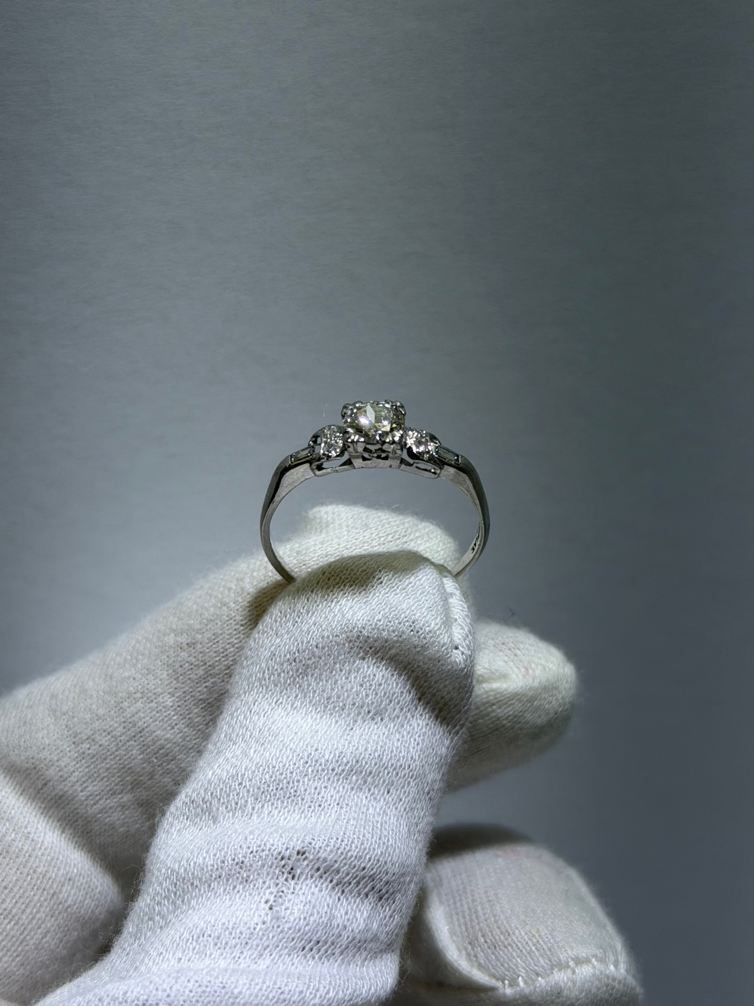 Antique Art Deco Platinum Three-Stone Ring with 0.43ct Old European Cut Diamond & Baguette Accents, circa 1928–1941