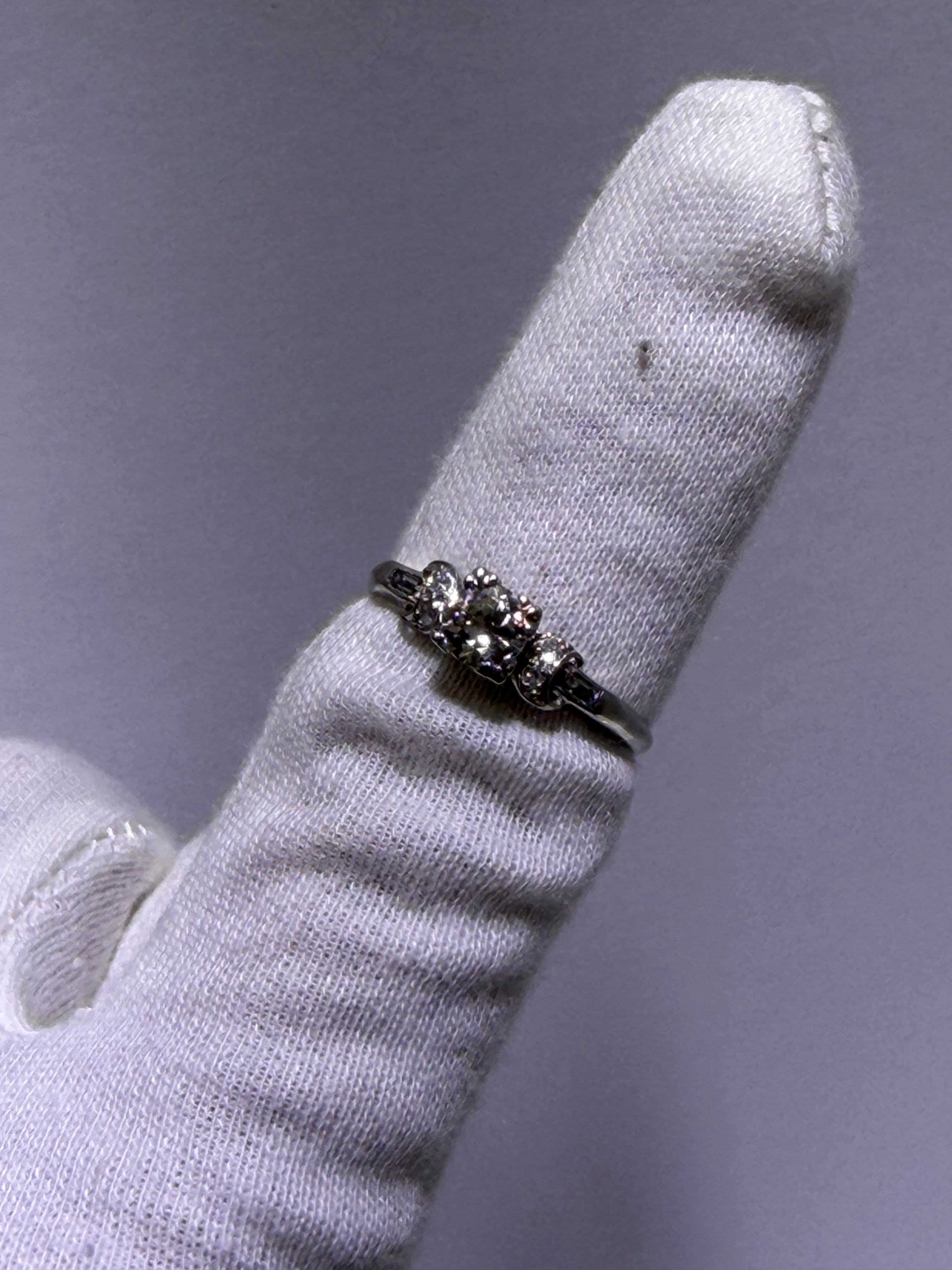 Antique Art Deco Platinum Three-Stone Ring with 0.43ct Old European Cut Diamond & Baguette Accents, circa 1928–1941