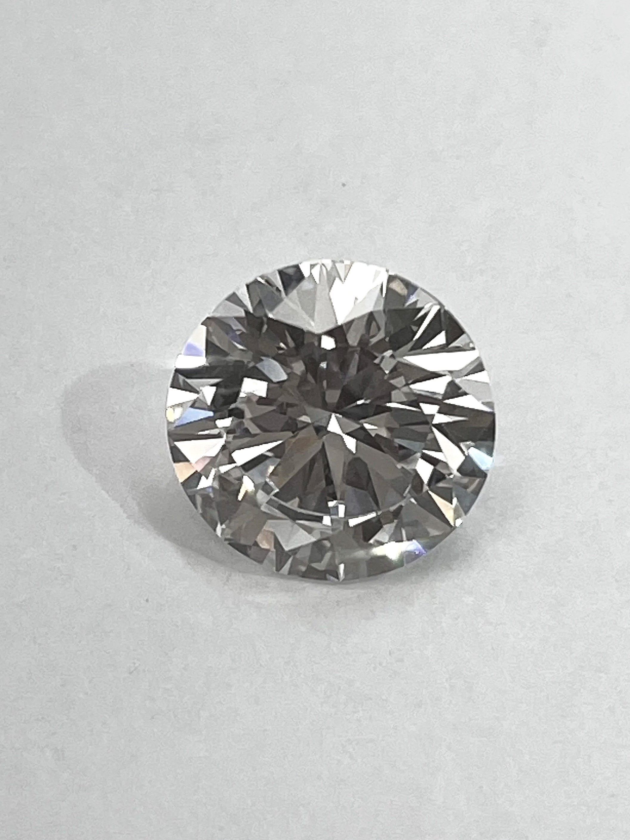 6.01 ct. E/VVS2 Round Brilliant Lab-Grown Diamond