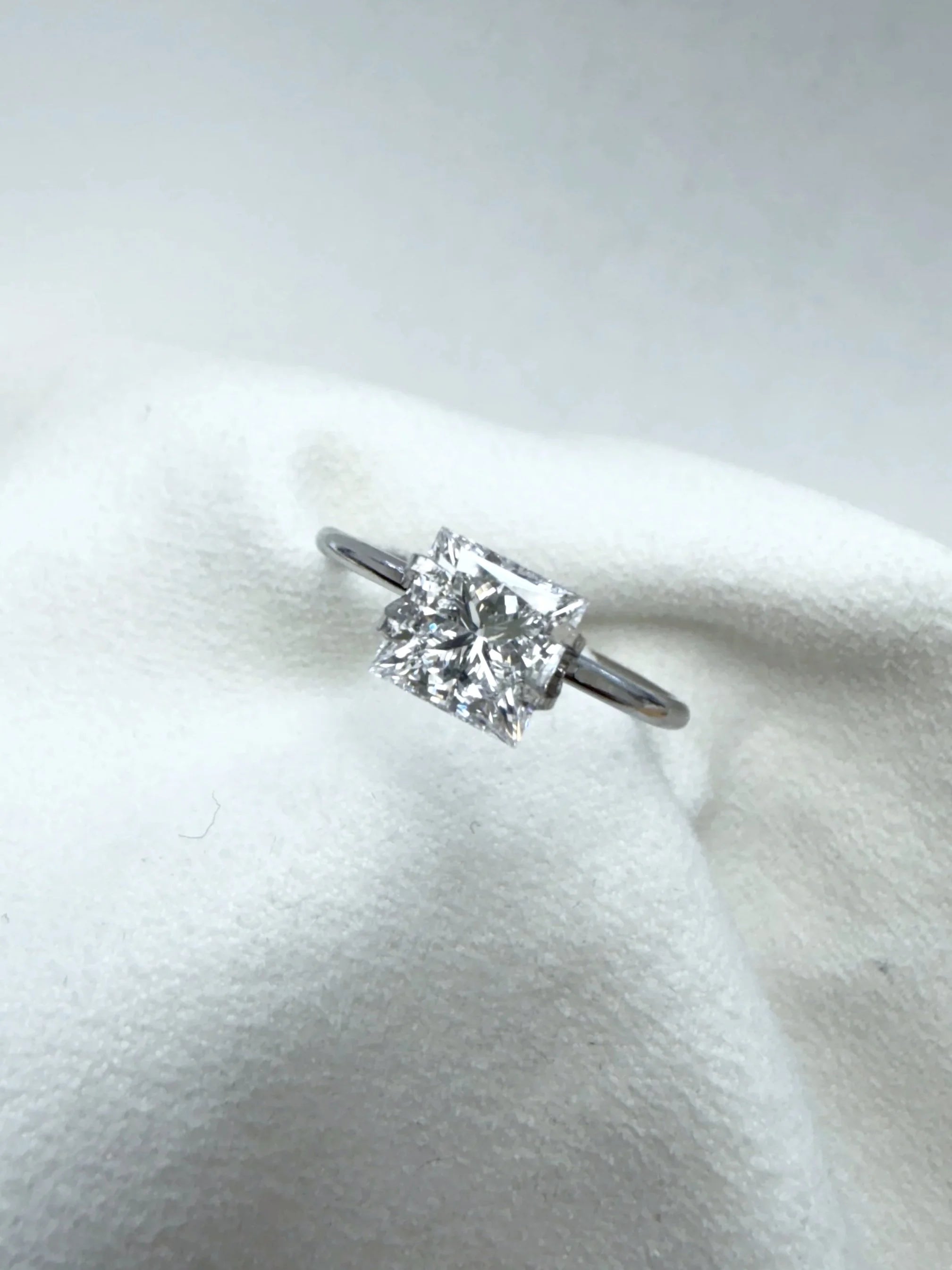 2.04 ct D/VS1 Princess Cut Lab-Grown Diamond