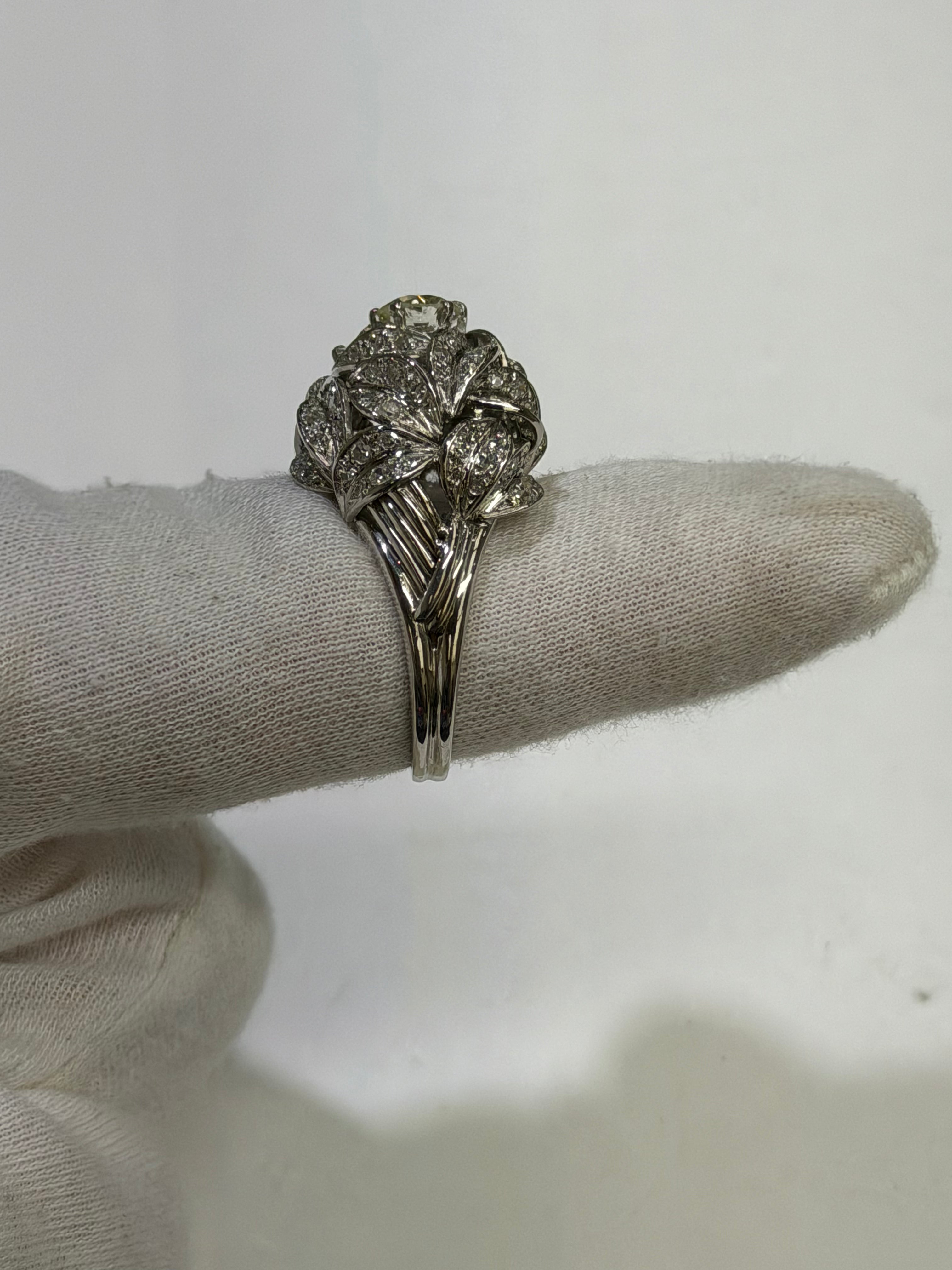 Vintage 1940s Retro Platinum Ring with Old European Cut Diamonds