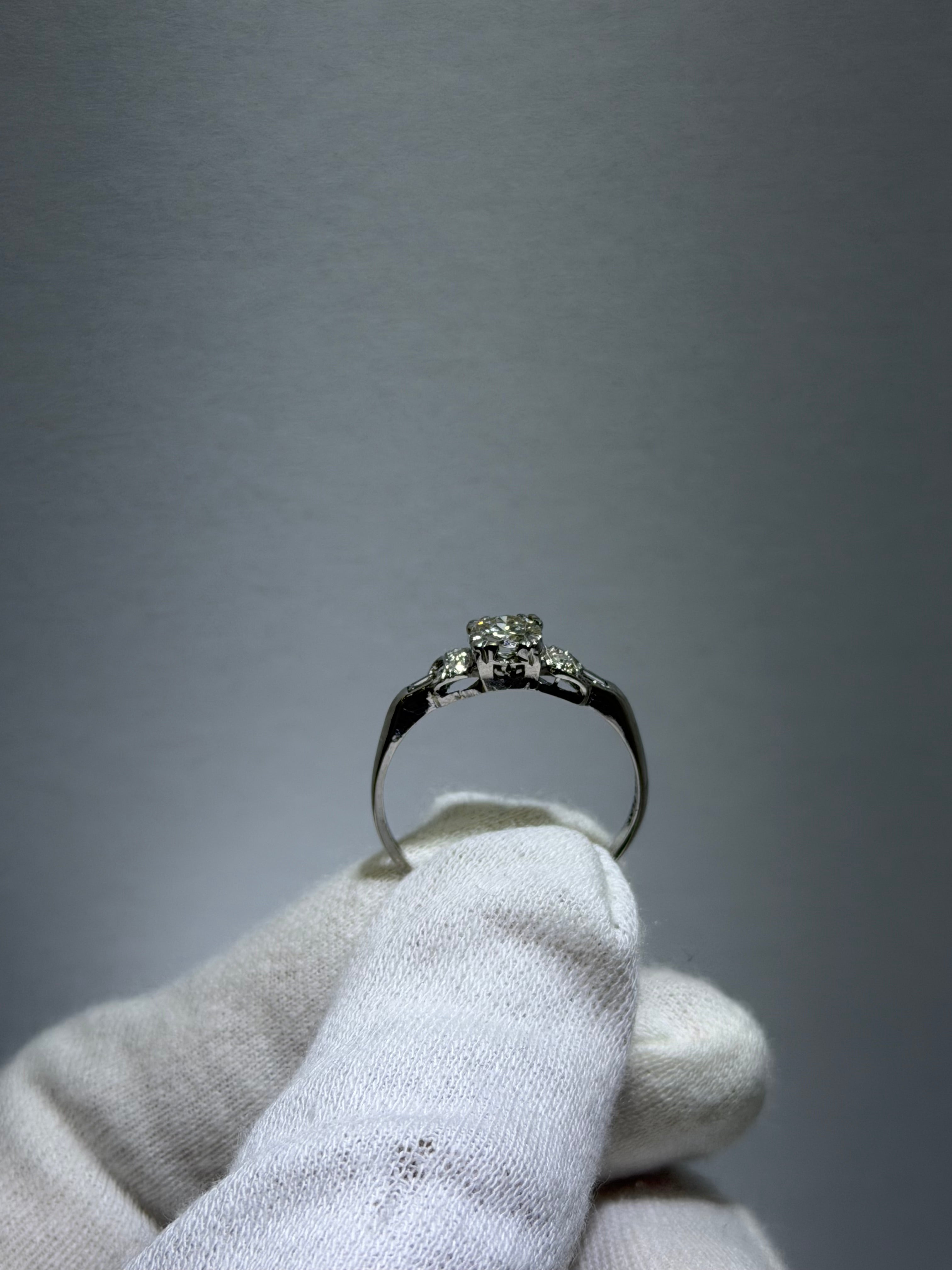 Antique Art Deco Platinum Three-Stone Ring with 0.43ct Old European Cut Diamond & Baguette Accents, circa 1928–1941
