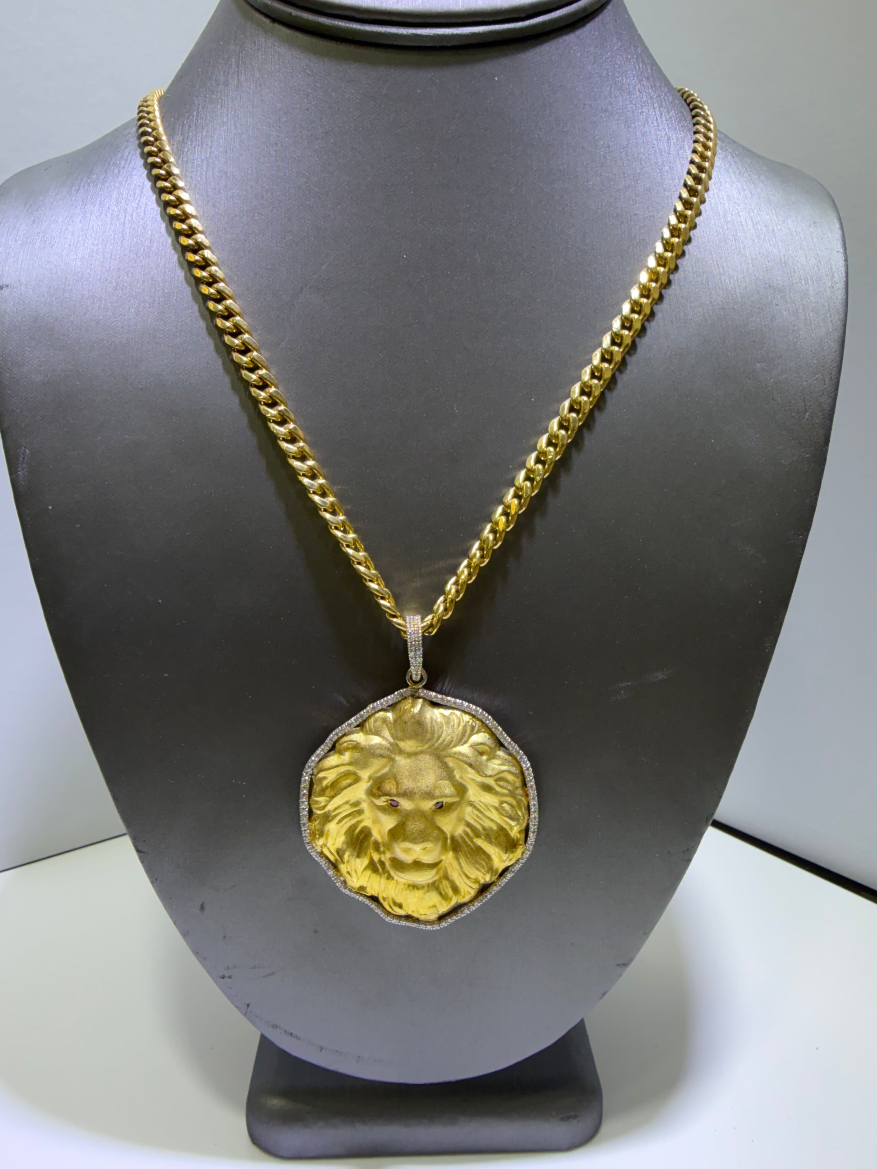 14K Yellow Gold Lion Head Pendant with 0.96 CT Natural Diamonds & Natural Ruby Eyes