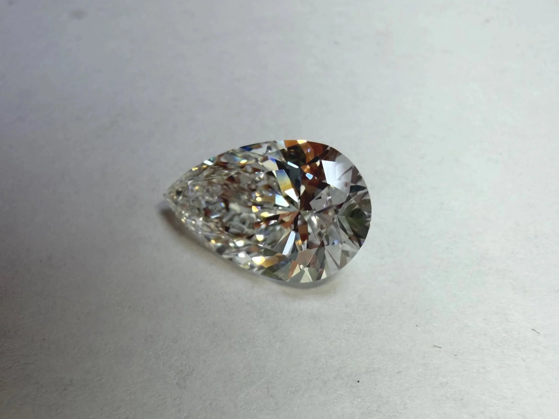 3.92 ct. E/VVS2 Pear-shaped Lab-grown Diamond
